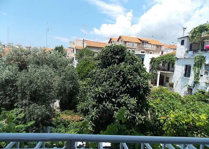 Sgouridis 2* يميناريا